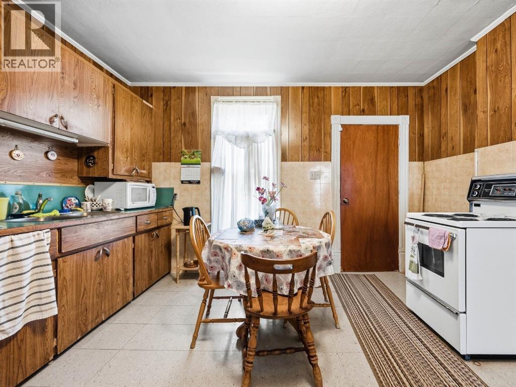 Additional image 6 of 394 Palmerston Street South, Sarnia, ON, N7T3P2