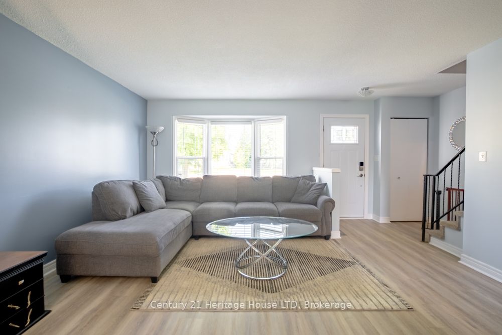 20 Baldwin Circle, Thorold, ON, L2V 4H5 photo 4