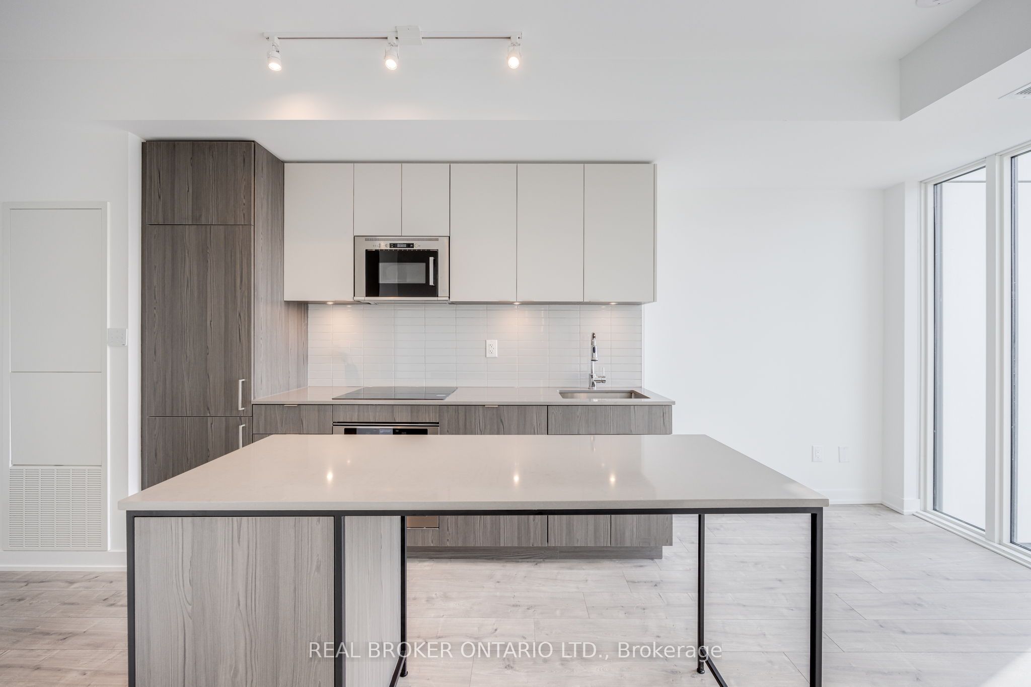 Additional image 4 of 1117-220 Missinnihe Way, Mississauga, ON, L5H 0A9