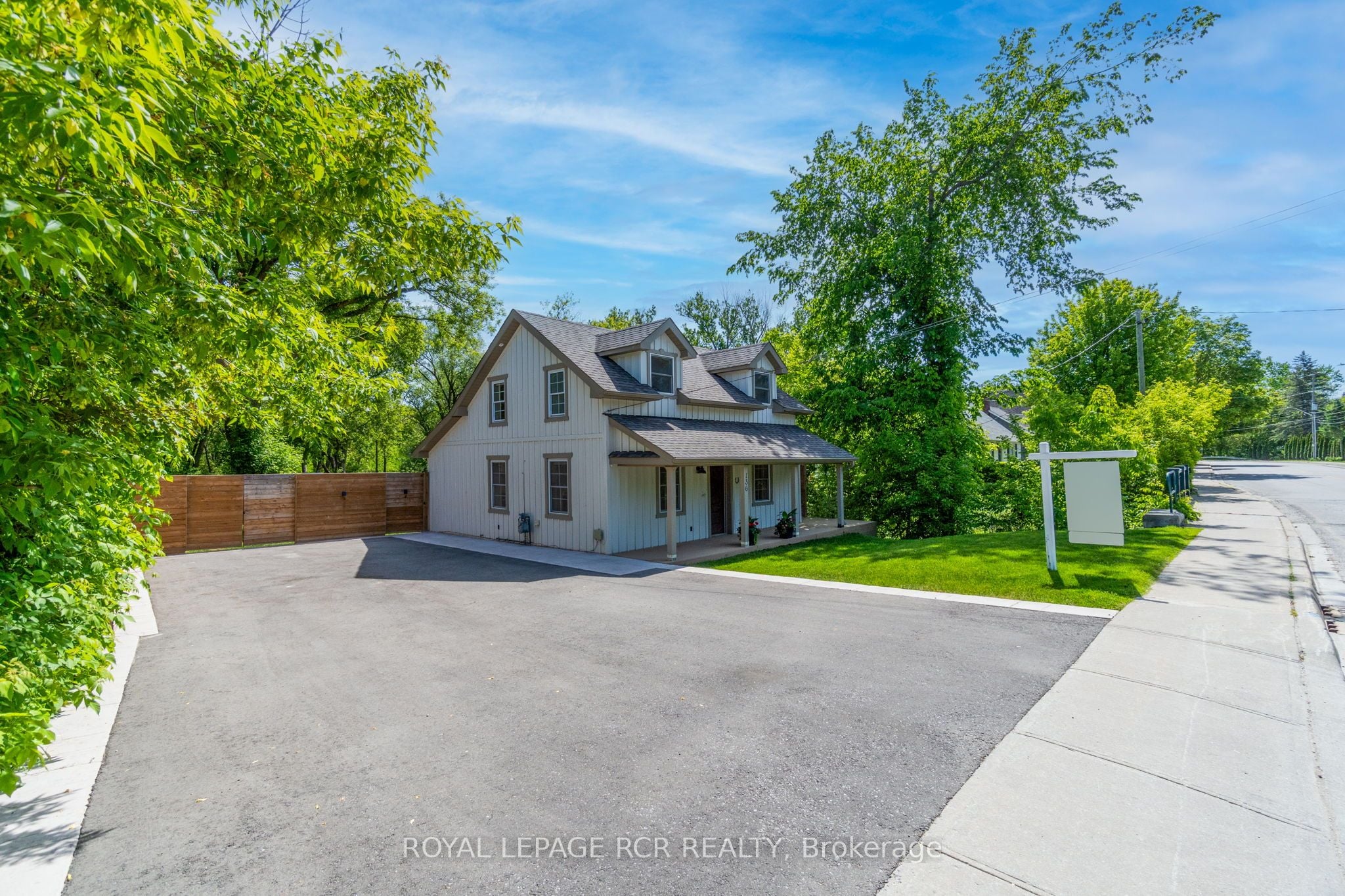 136 Main Street, King, ON, L0G 1T0