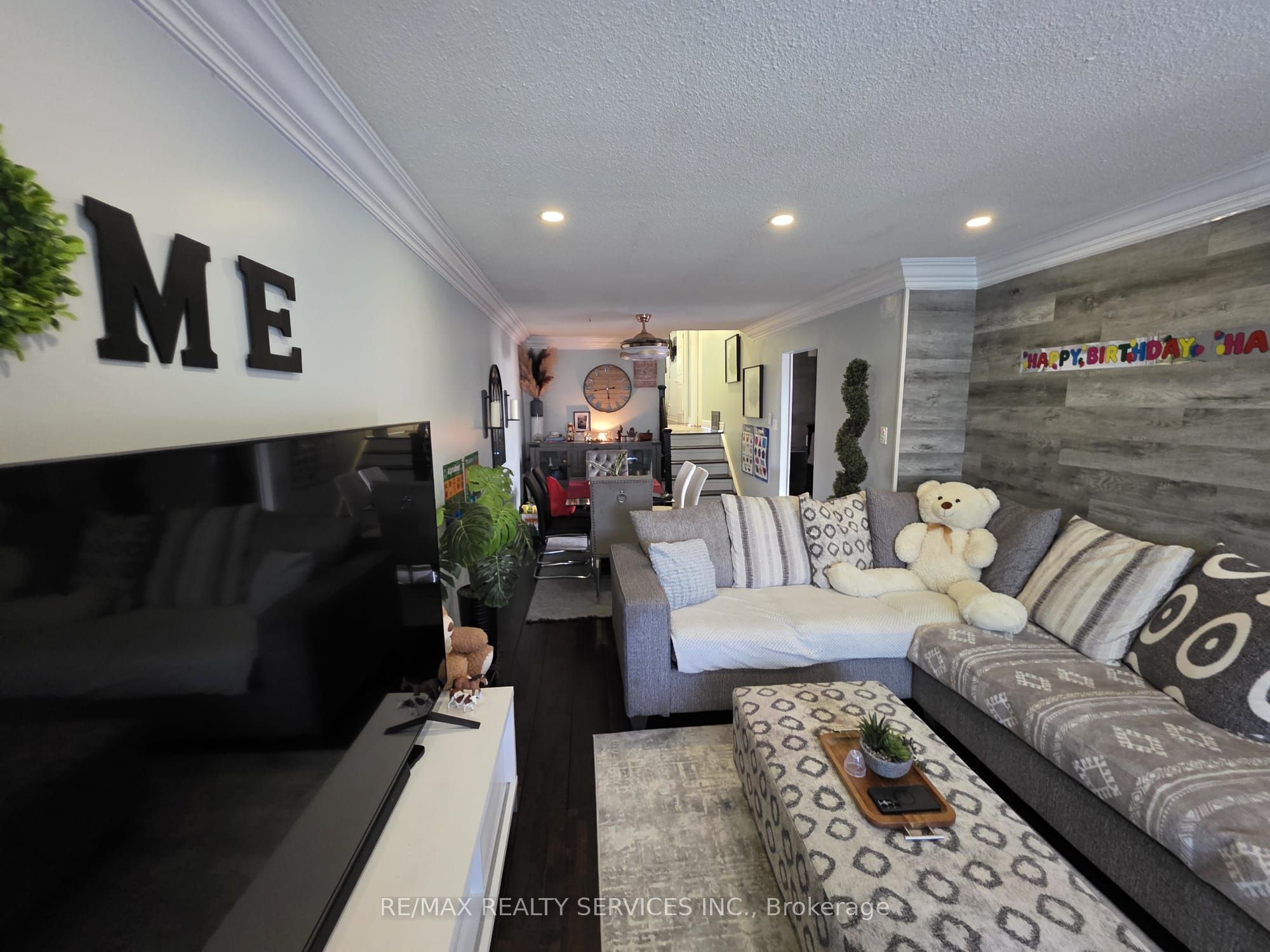 24 Kindle Court, Brampton, ON, L6Z 1B2 photo 3
