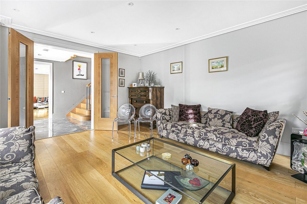 Additional image 10 of 5 bed detached house for saleAldenham Avenue, Radlett, Hertfordshire WD7
