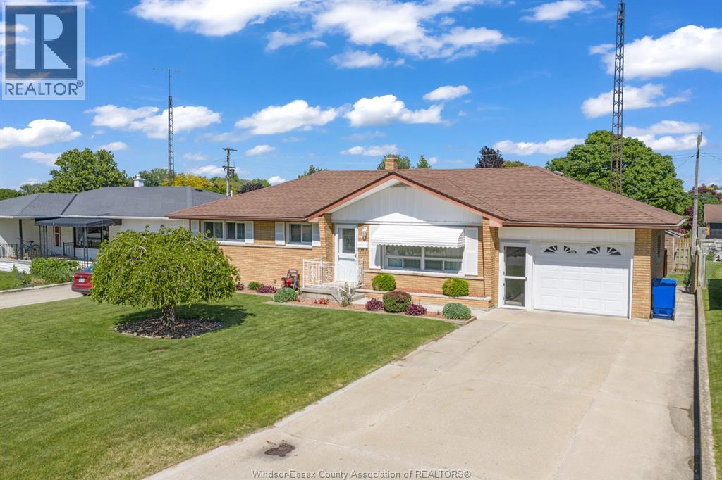 14 Roger Street, Leamington, ON, N8H3N9