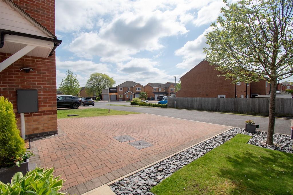 Additional image 23 of 4 bed detached house for saleDeanery Close, Ripley DE5
