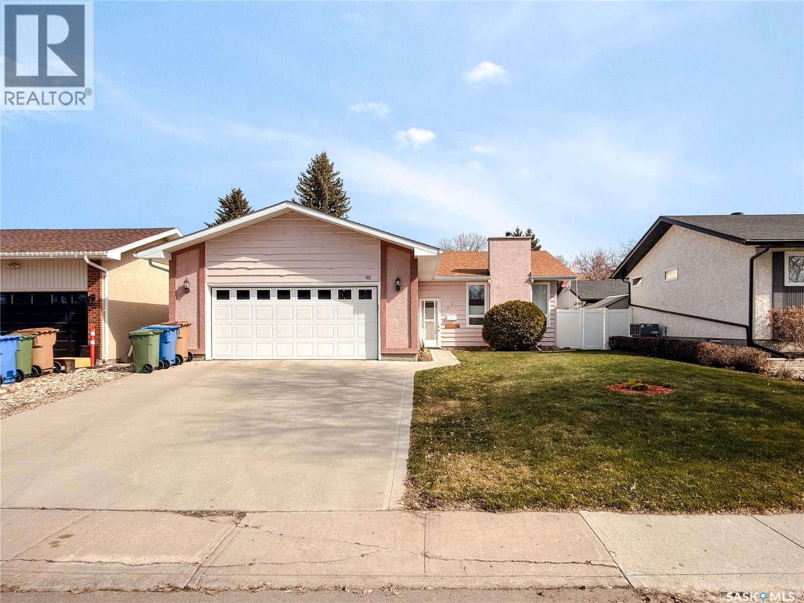 95 Pappas Crescent, Regina, SK, S4R7G7