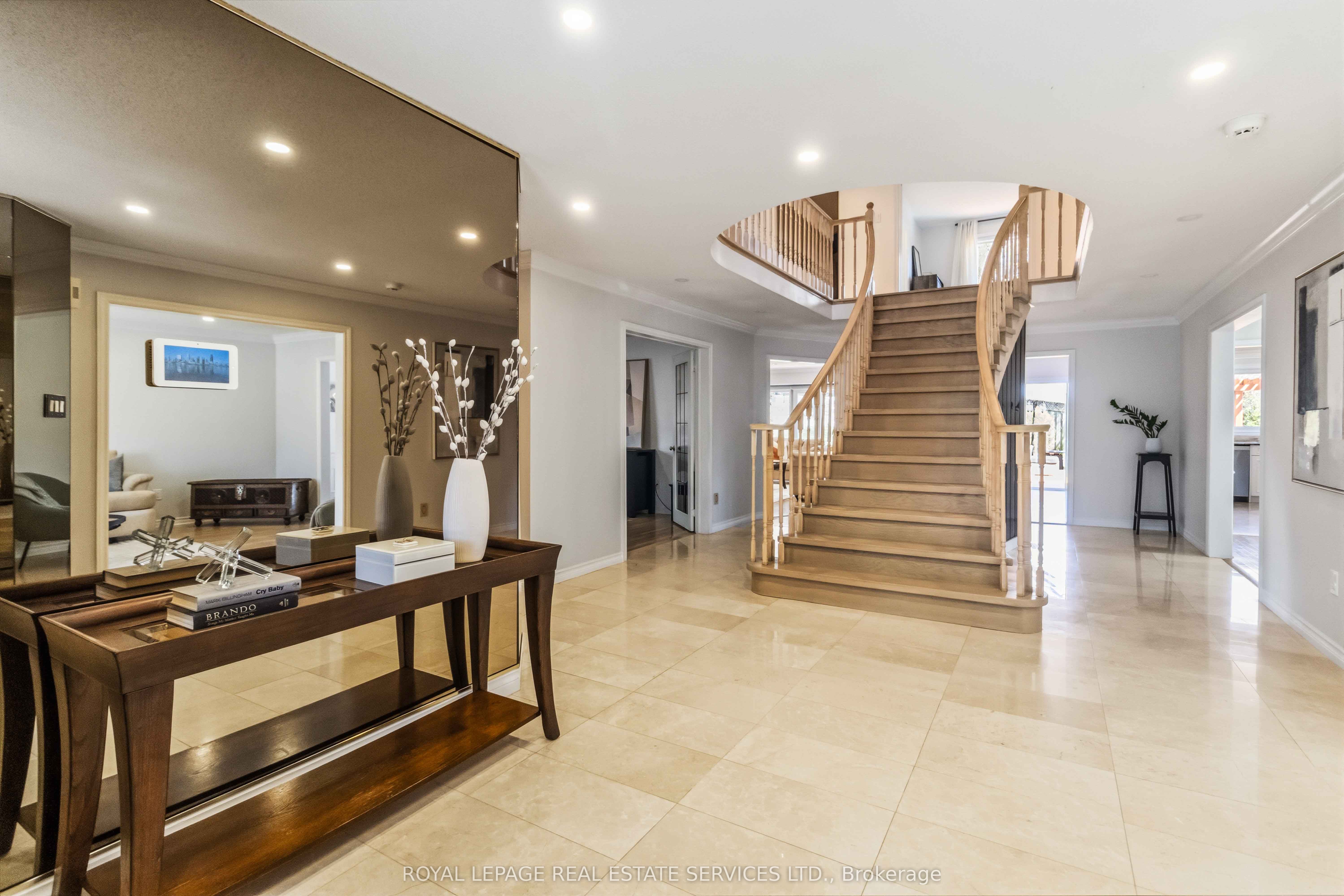 Additional image 5 of 4330 Spinningdale Court, Mississauga, ON, L5M 3J8