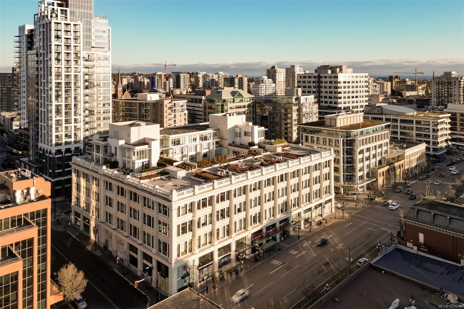#445-770 Fisgard Street, Victoria, BC, V8W 0B8