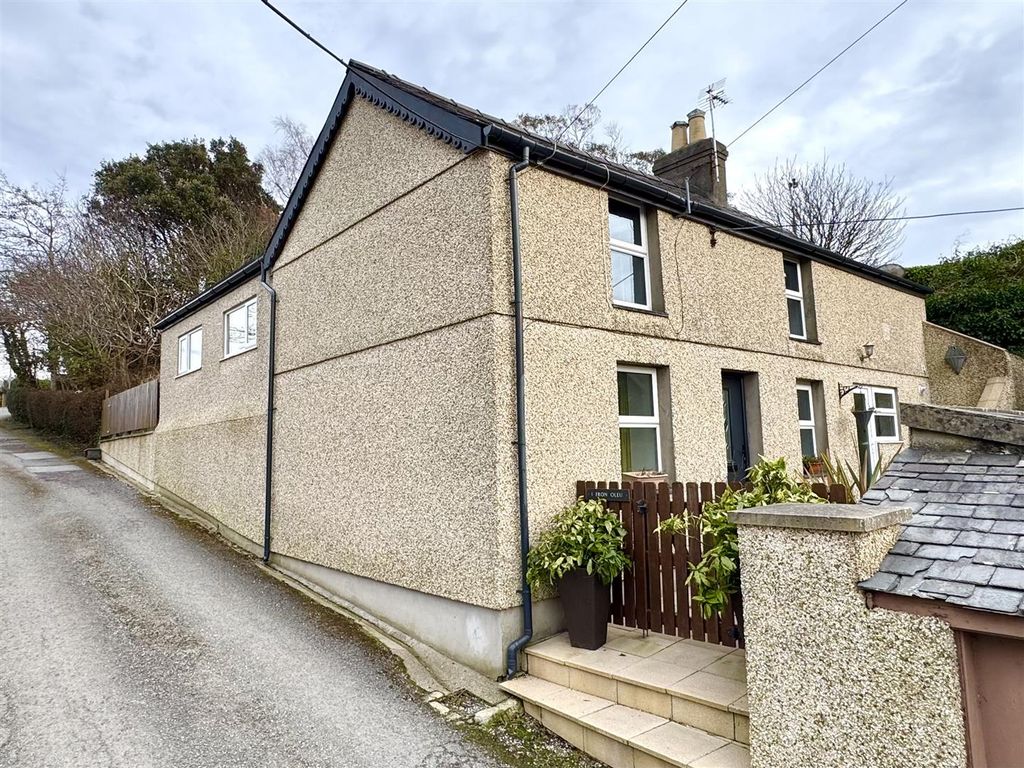 4 bed detached house for saleCaernarfon Road, Pwllheli LL53