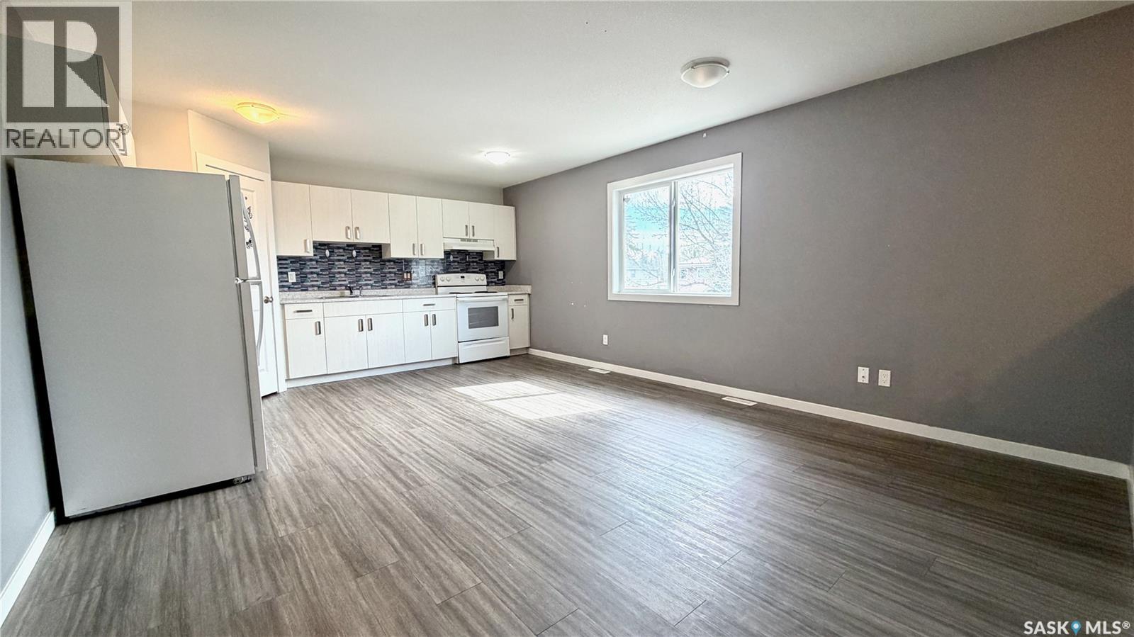 Additional image 4 of 215 V Avenue N, Saskatoon, SK, S7L3E5