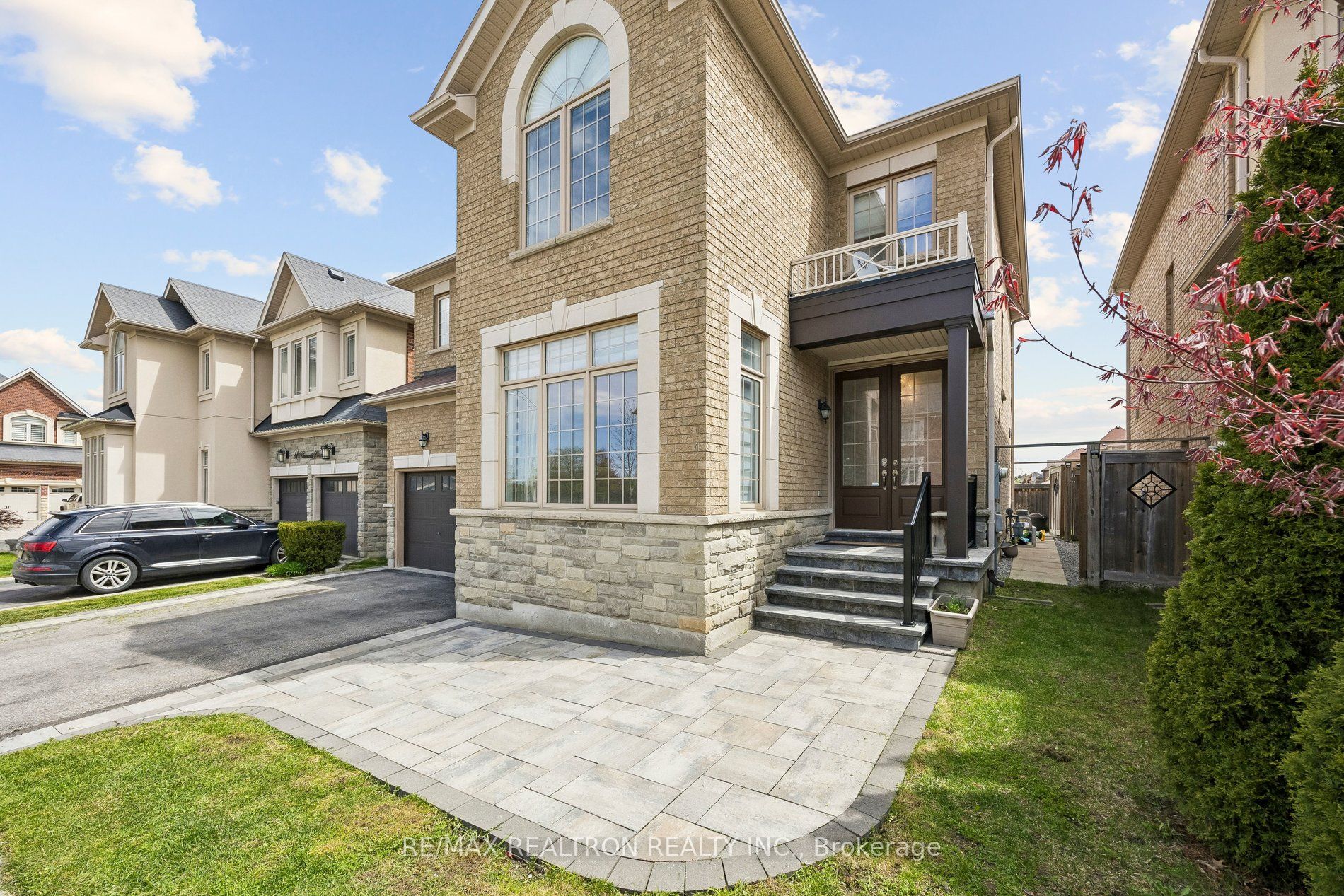 9 Pavarotti Street, Richmond Hill, ON, L4E 0R5 photo 3