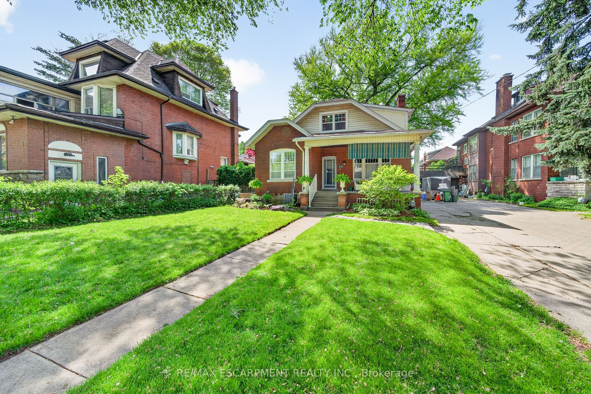 40 Fairleigh Crescent, Hamilton, ON, L8M 2K9