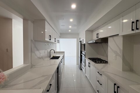 Additional image 9 of 49 Ambercroft Boulevard, Toronto, ON, M1W 2Z6