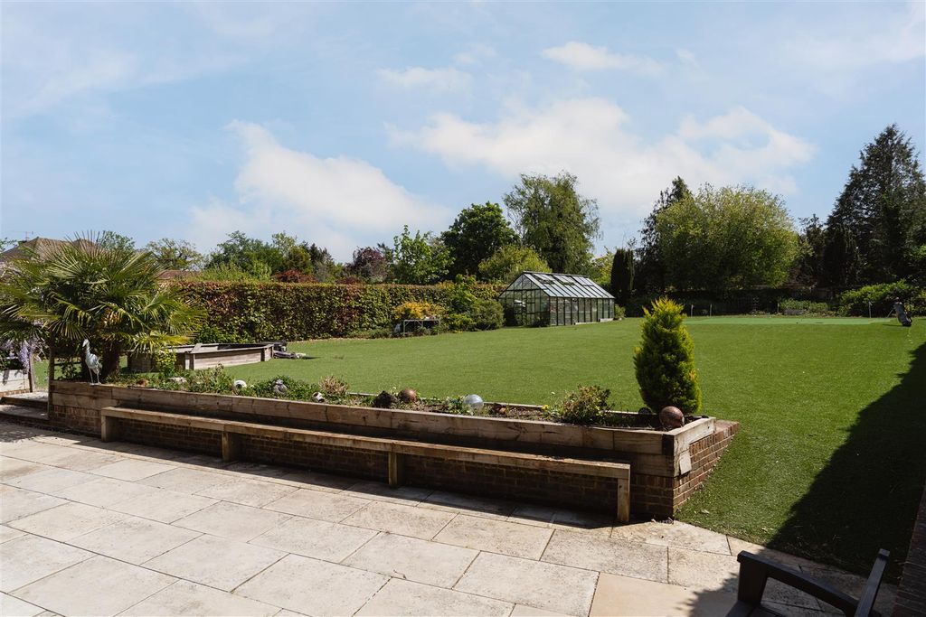 Additional image 5 of 5 bed detached bungalow for saleLodge Lane, Redhill RH1
