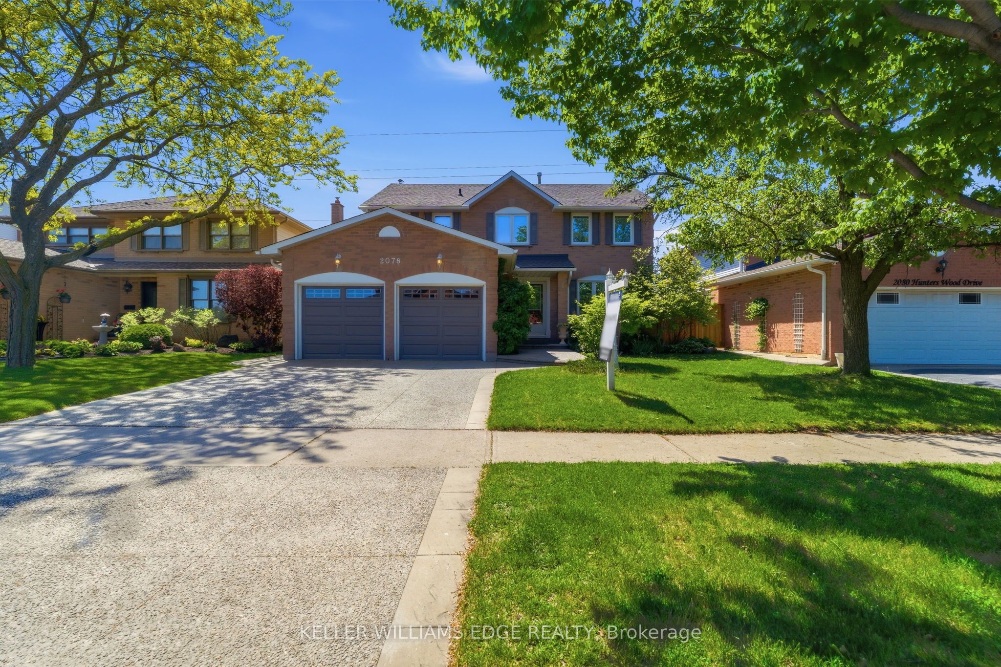 2078 Hunters Wood Drive, Burlington, ON, L7M 2T2