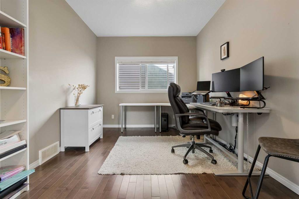 108 Sage Bank Crescent NW, Calgary, AB, T3R0J2 photo 5