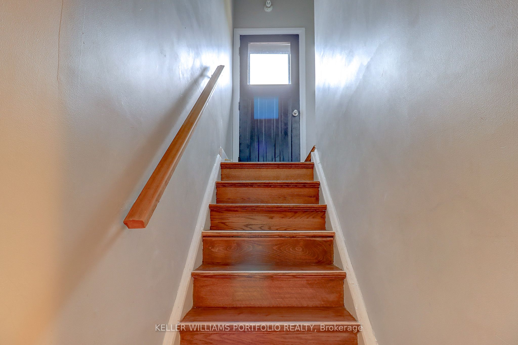 Lower Unit-962 Willowdale Avenue, Oshawa, ON, L1H 1W4 photo 4