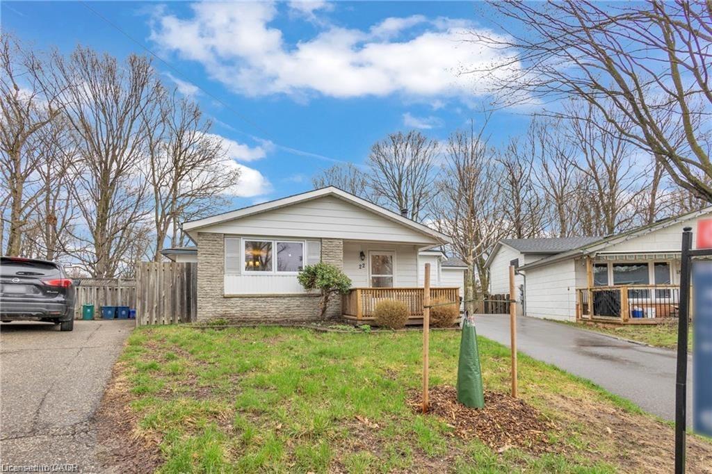 22 Blackhorne Crescent, Kitchener, ON, N2E 1T1 photo 3