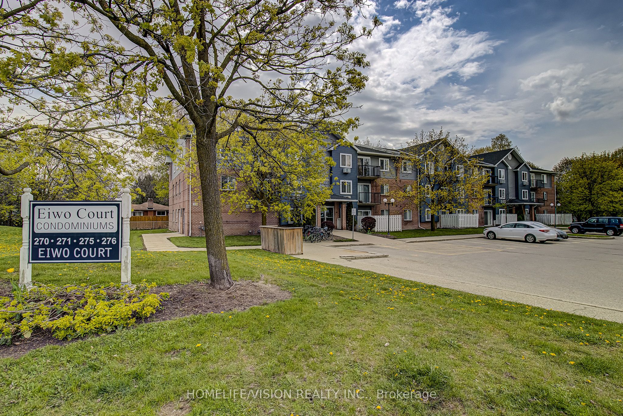 310-271 Eiwo Court, Waterloo, ON, N2K 2M8 photo 3