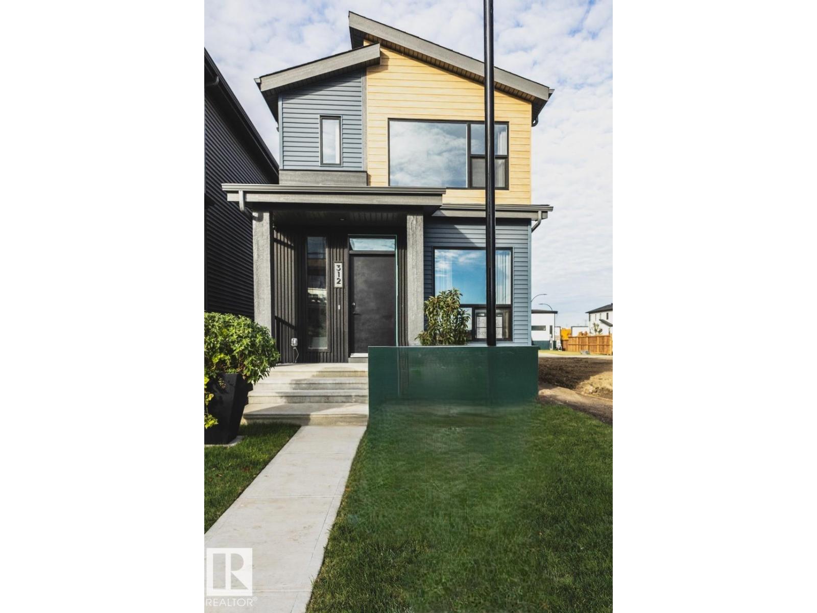 312 32 Street SW, Edmonton, AB, T6X3C8