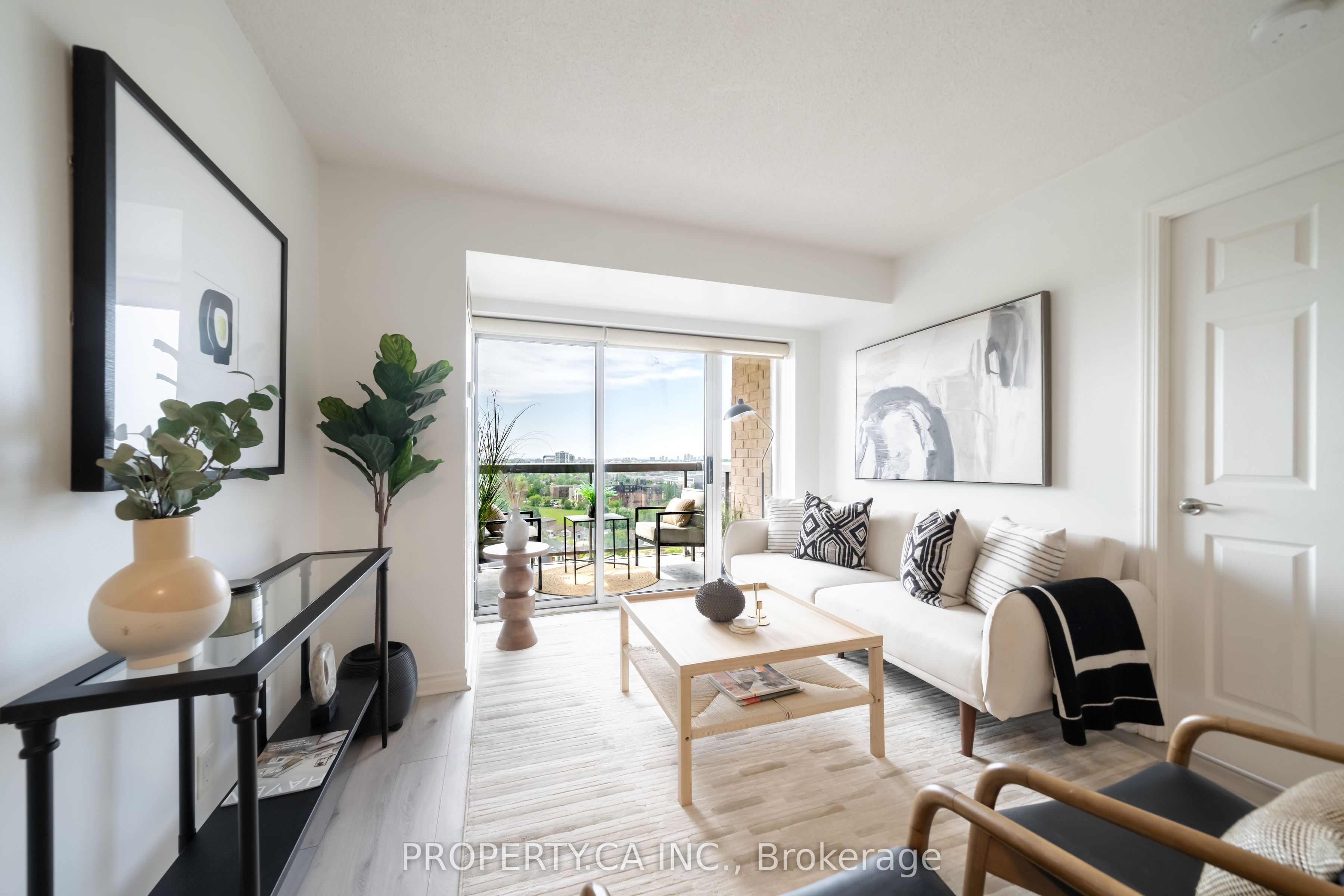 1422-18 Mondeo Drive, Toronto, ON, M1P 5C8