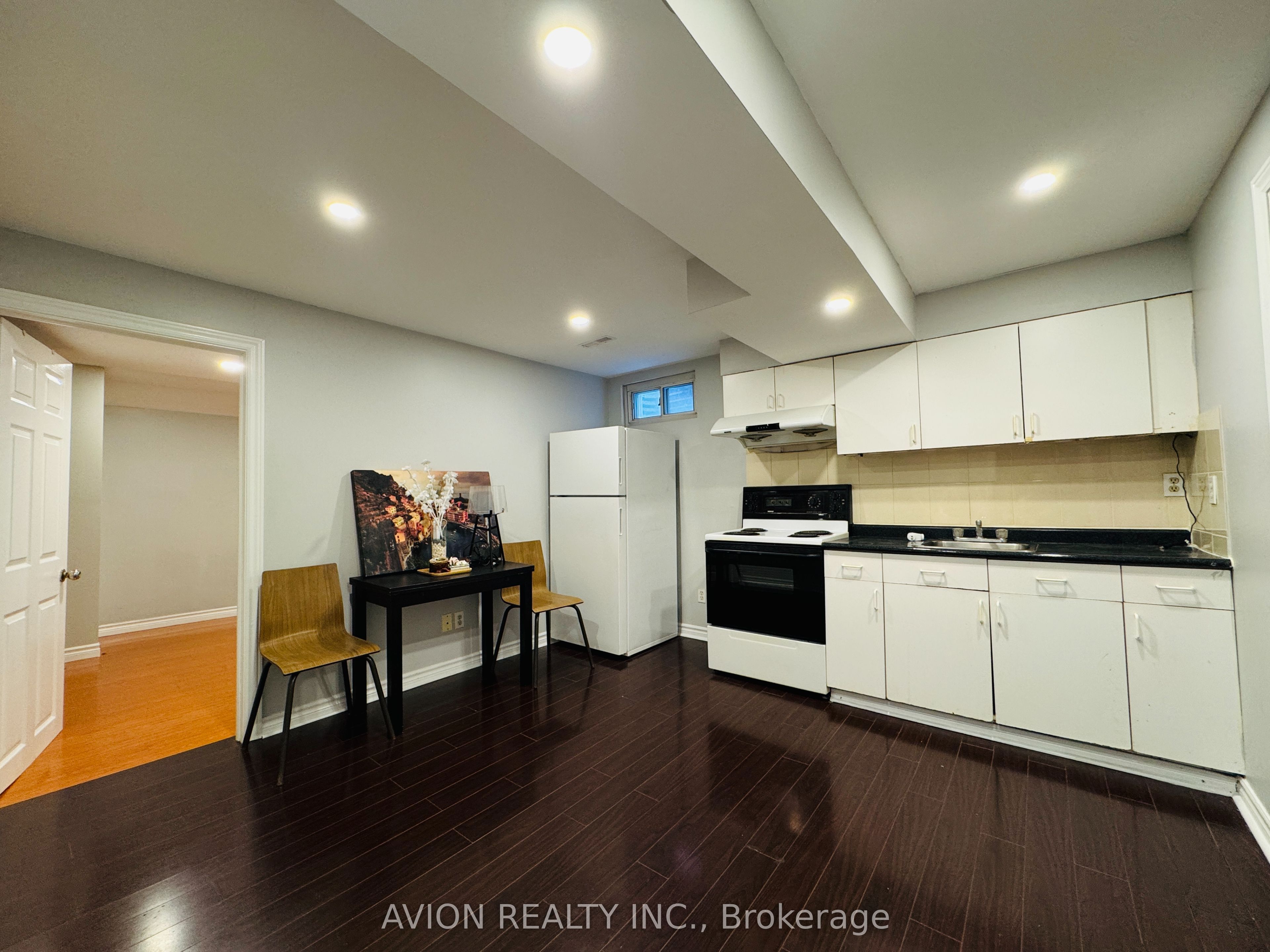 Basement-15 Saintsbury Square, Toronto, ON, M1V 3K1