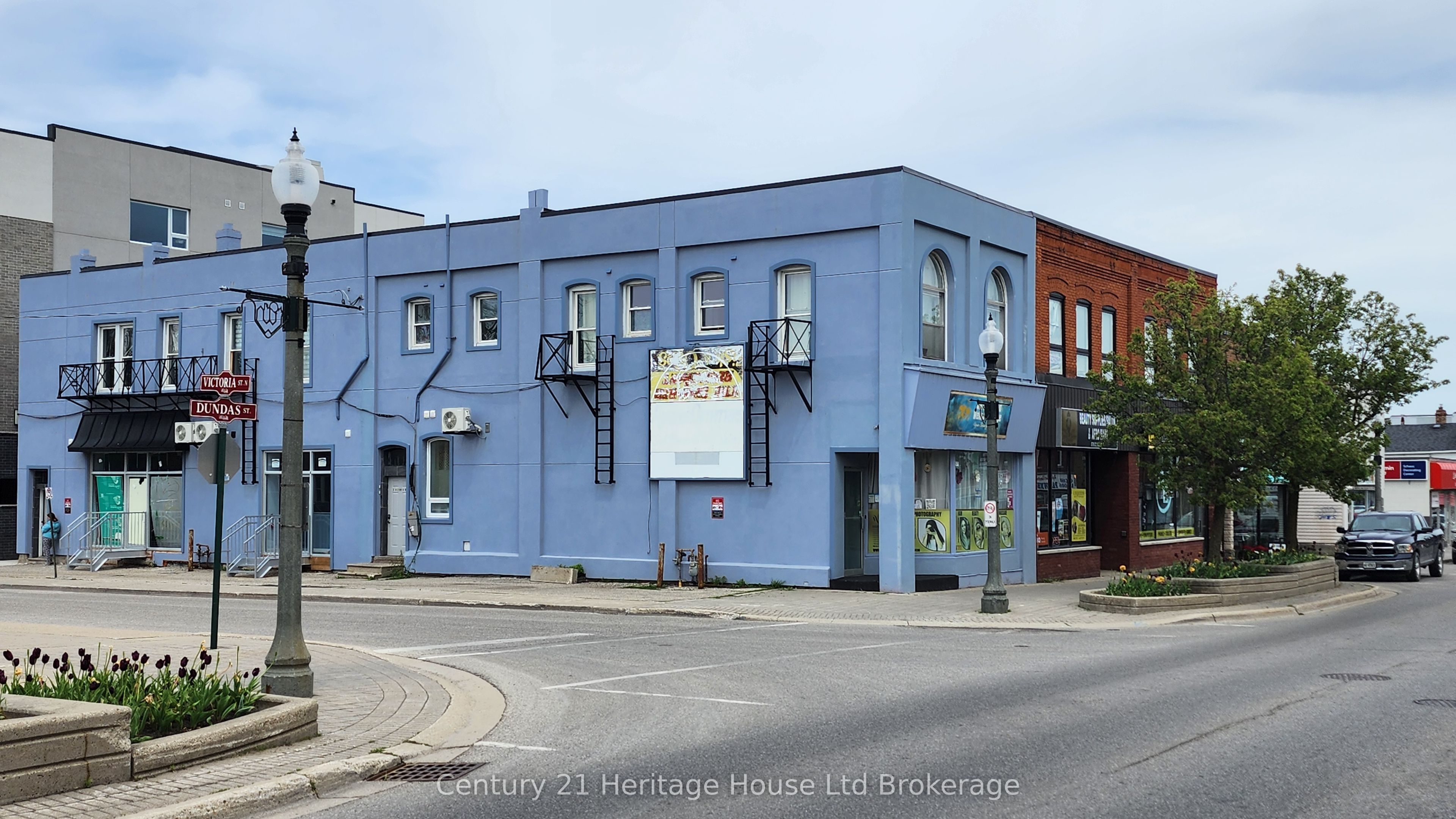 Front Unit-577 Dundas Street, Woodstock, ON, N4S 1C9
