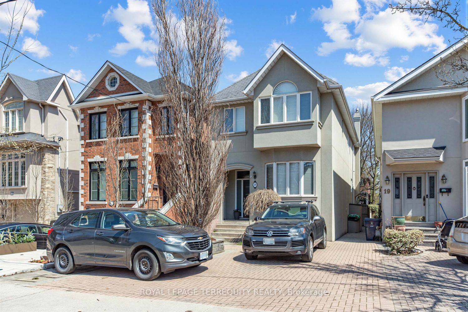 21 Hadley Road, Toronto, ON, M4S 2N8