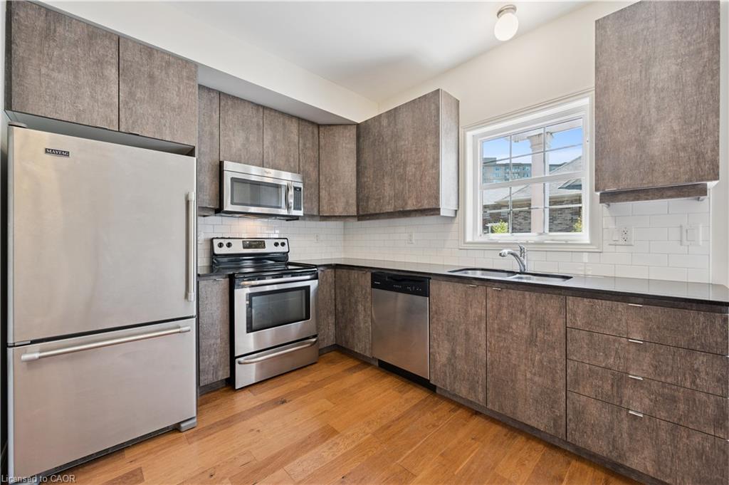 24 Oxfordshire Lane, Kitchener, ON, N2H 0B5 photo 5
