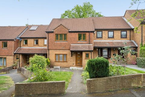 Woodhouse Eaves, Northwood HA6