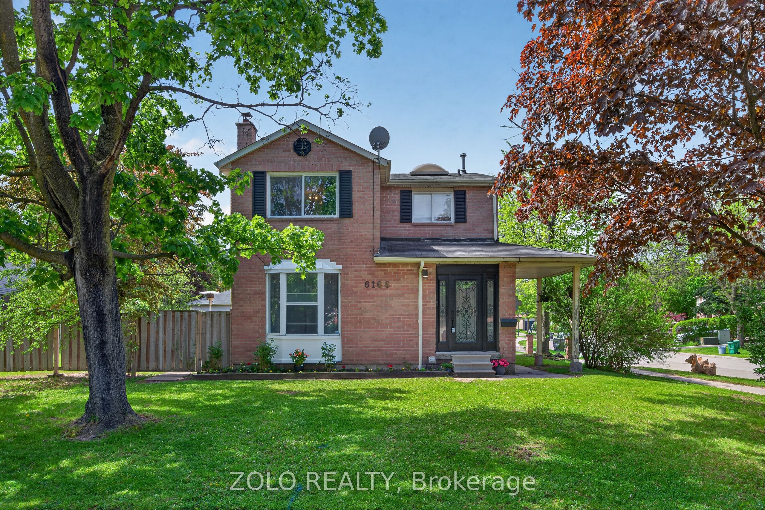 6166 Kindree Circle, Mississauga, ON, L5N 3C2