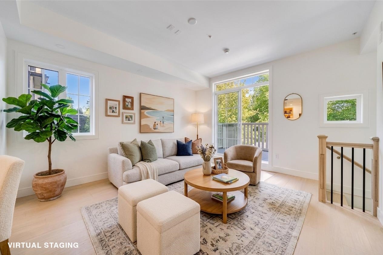 Additional image 2 of 204-918 32nd Avenue W, Vancouver, BC, V5Z 2K2