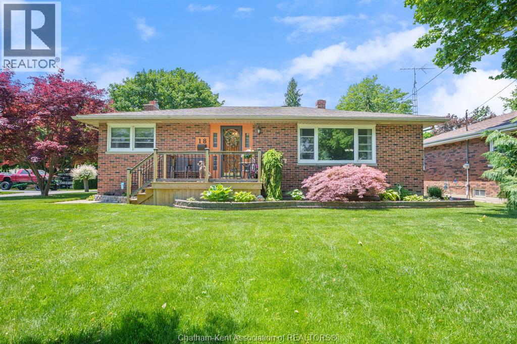 18 Woodland Avenue, Chatham, ON, N7L2S3