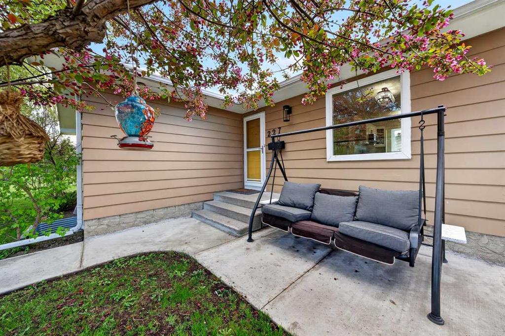 227 Martell Road NE, Calgary, AB, T2A 2X2 photo 4