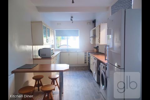 Sir Thomas Whites Road, Coventry CV5