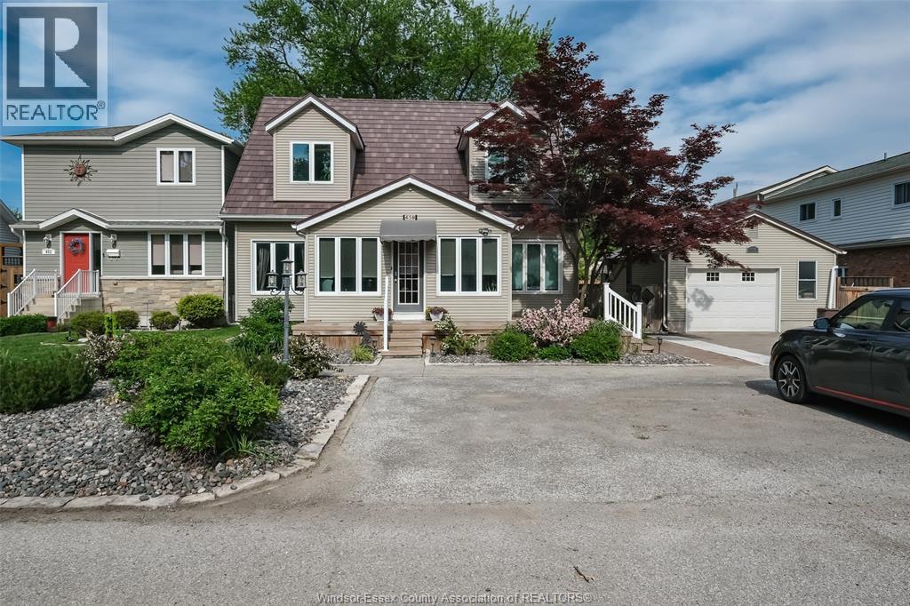 458 John M , Windsor, ON, N8P1C2 photo 2