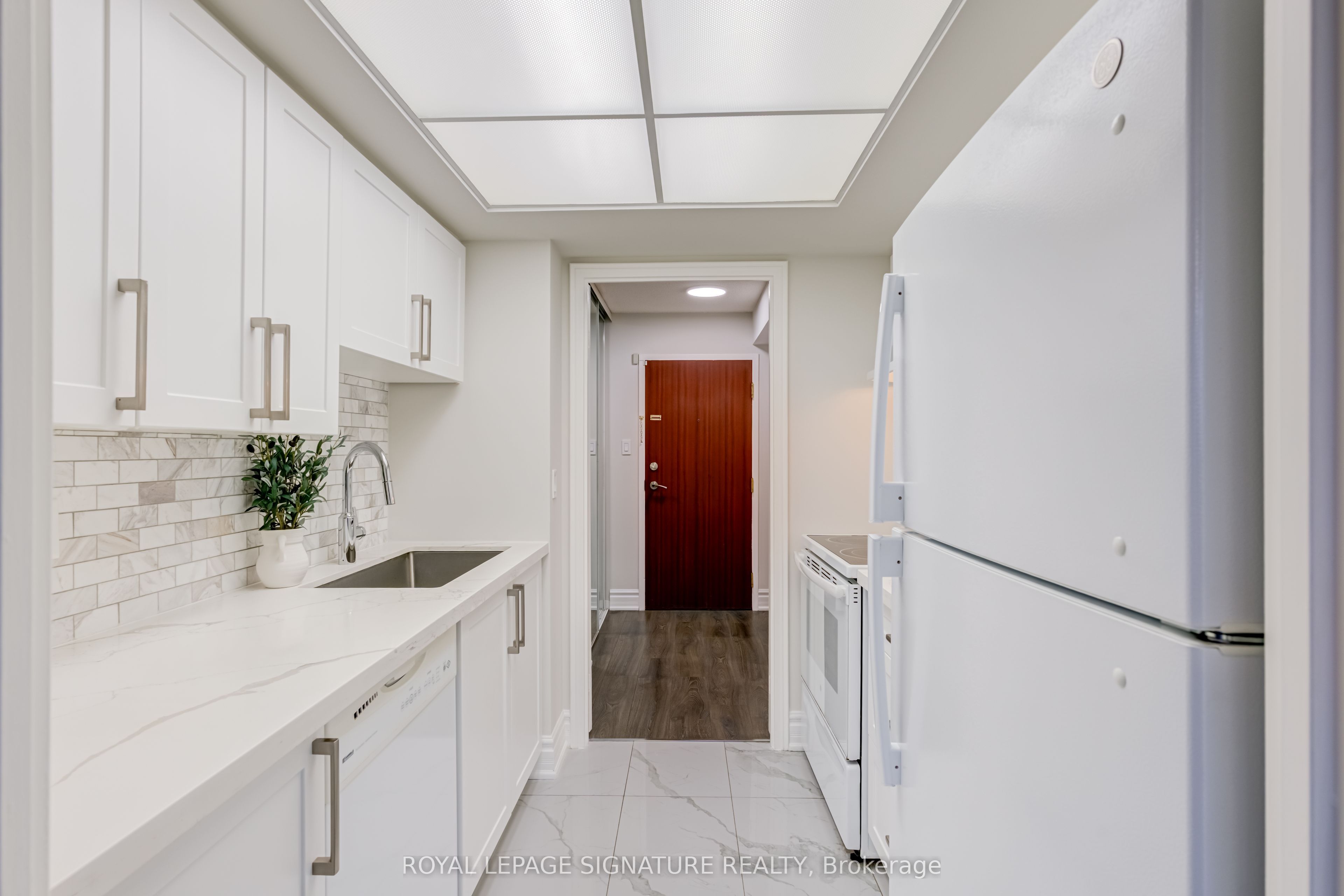 Additional image 6 of 405-880 Dundas Street W, Mississauga, ON, L5C 4H3
