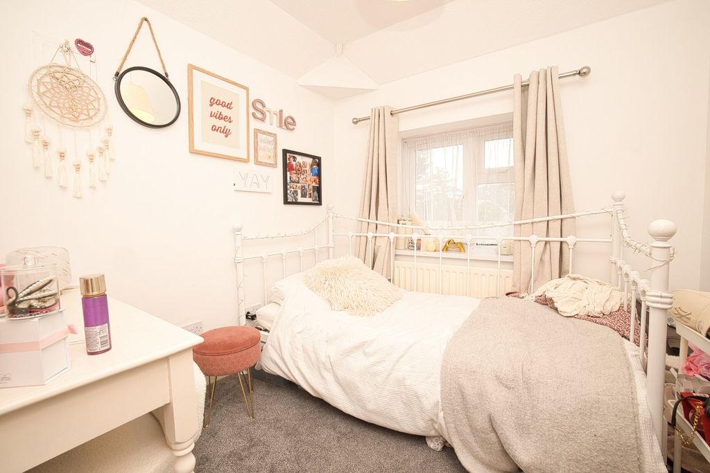 Additional image 10 of 3 bed semi-detached house for salePrestedge Avenue, Ramsgate, Kent CT11
