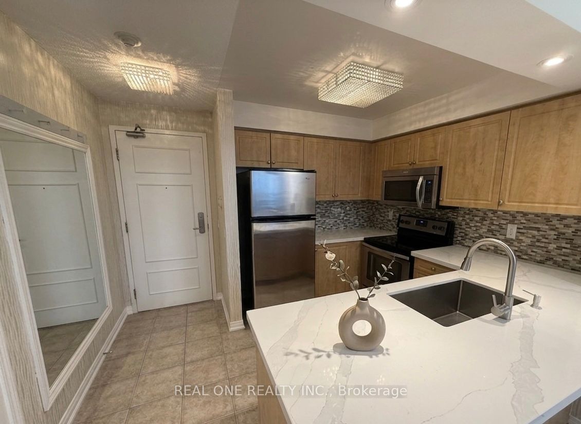 1203-310 Red Maple Road, Richmond Hill, ON, L4C 0T7 photo 5