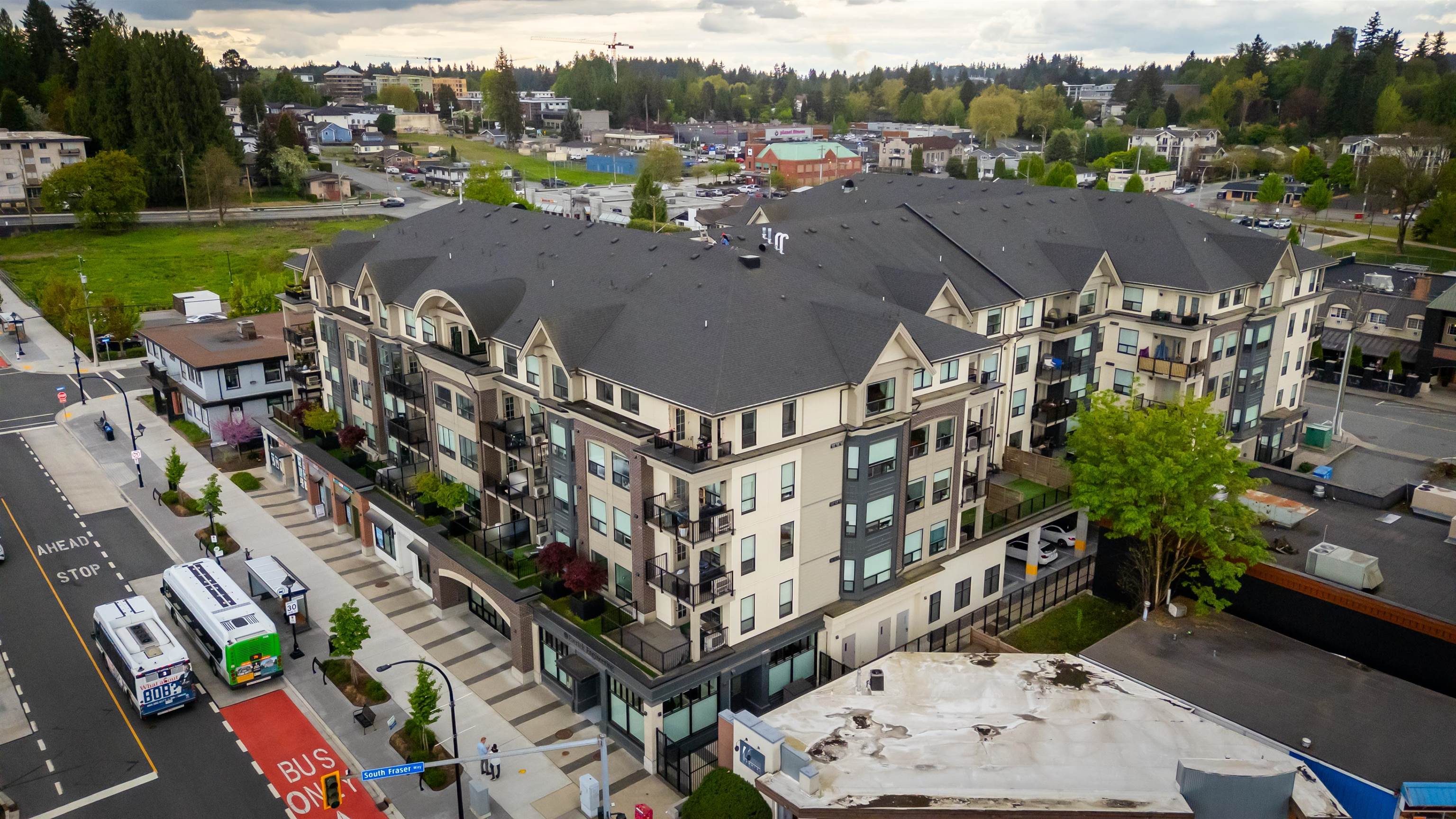 416-417-2493 Montrose Avenue, Abbotsford, BC, V2S 3T2