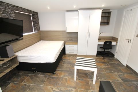 Gulson Lodge, Coventry, West Midlands CV1, Studio to rent