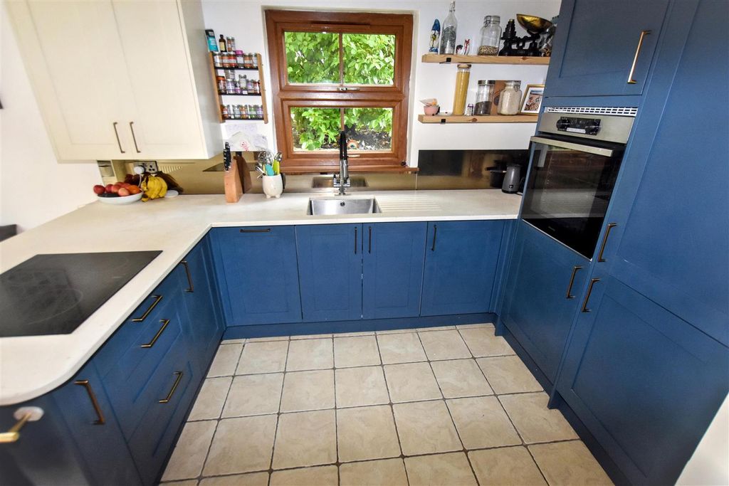 Additional image 7 of 3 bed detached house for saleWest Trewirgie Road, Redruth TR15