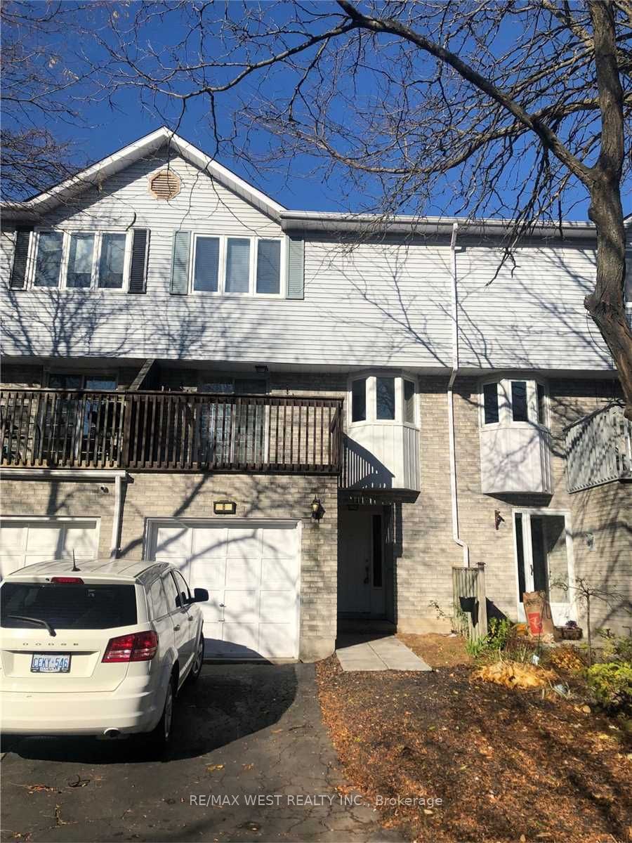 8-2295 Marine Drive, Oakville, ON, L6L 1C2