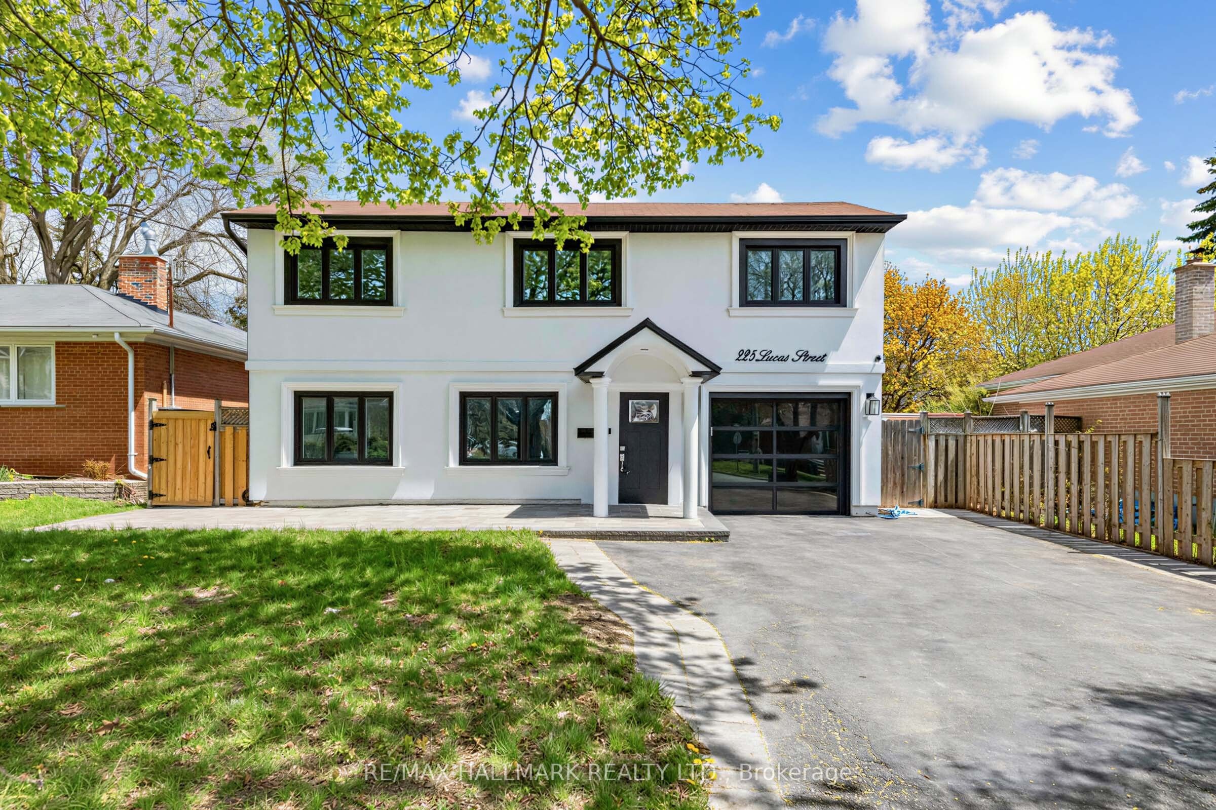 225 Lucas Street, Richmond Hill, ON, L4C 4P9