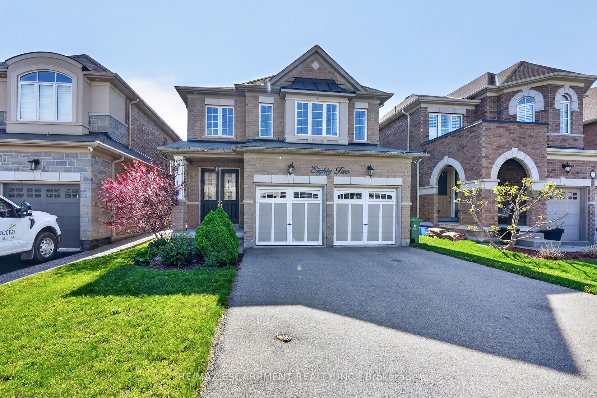 82 Chaumont Drive, Hamilton, ON, L8J 0J8 photo 2