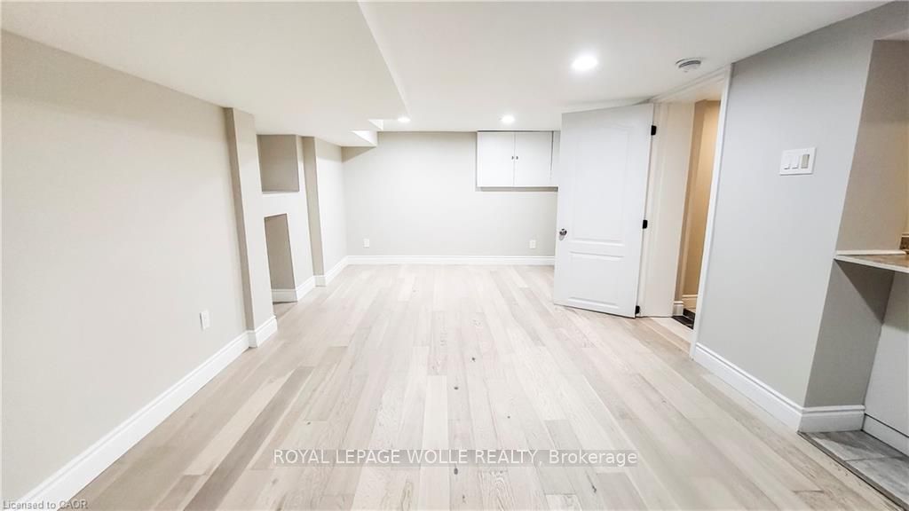 1-1546 King Street E, Kitchener, ON, N2G 2P1 photo 2