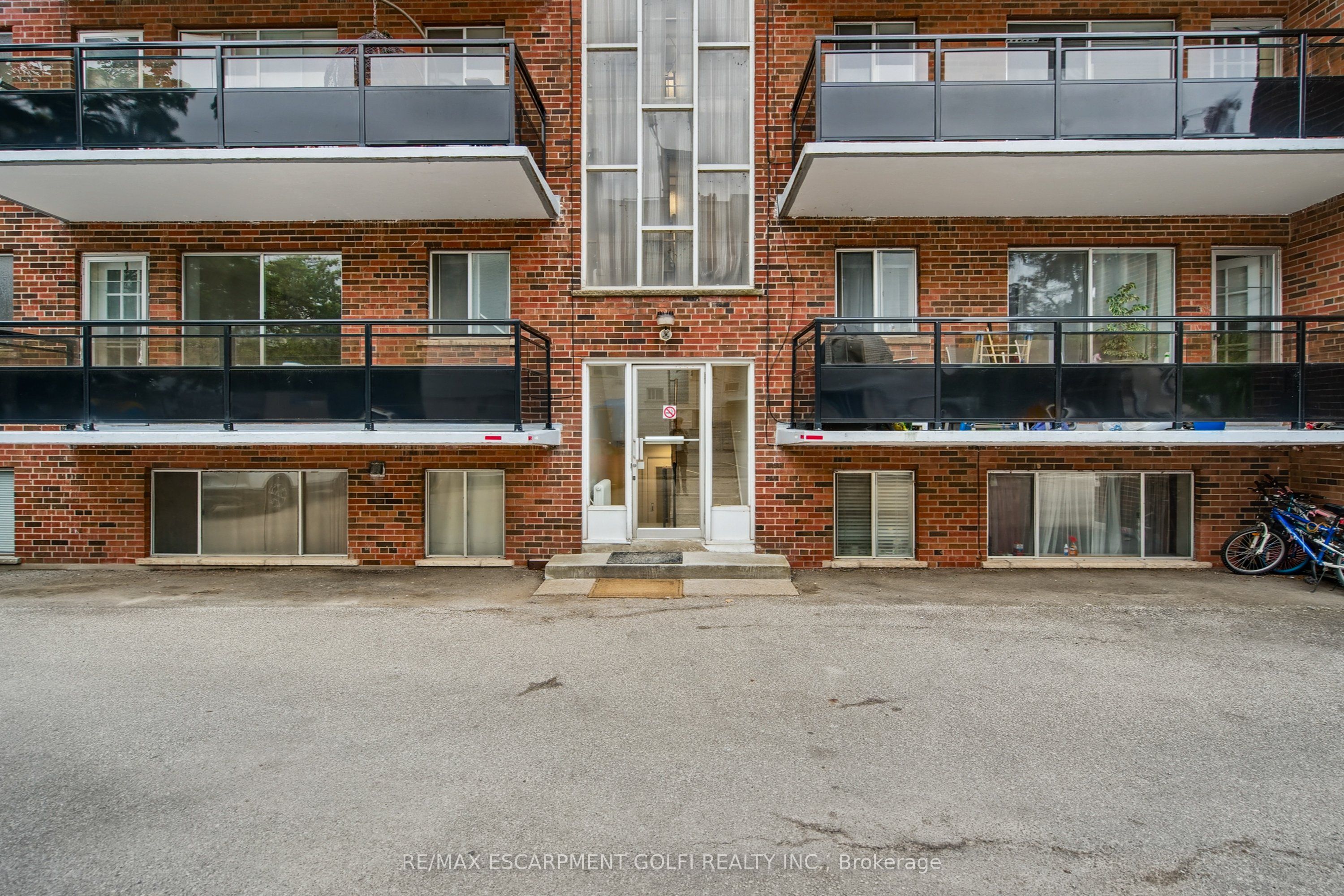 9-2433 First Street, Burlington, ON, L7R 1C7 photo 5