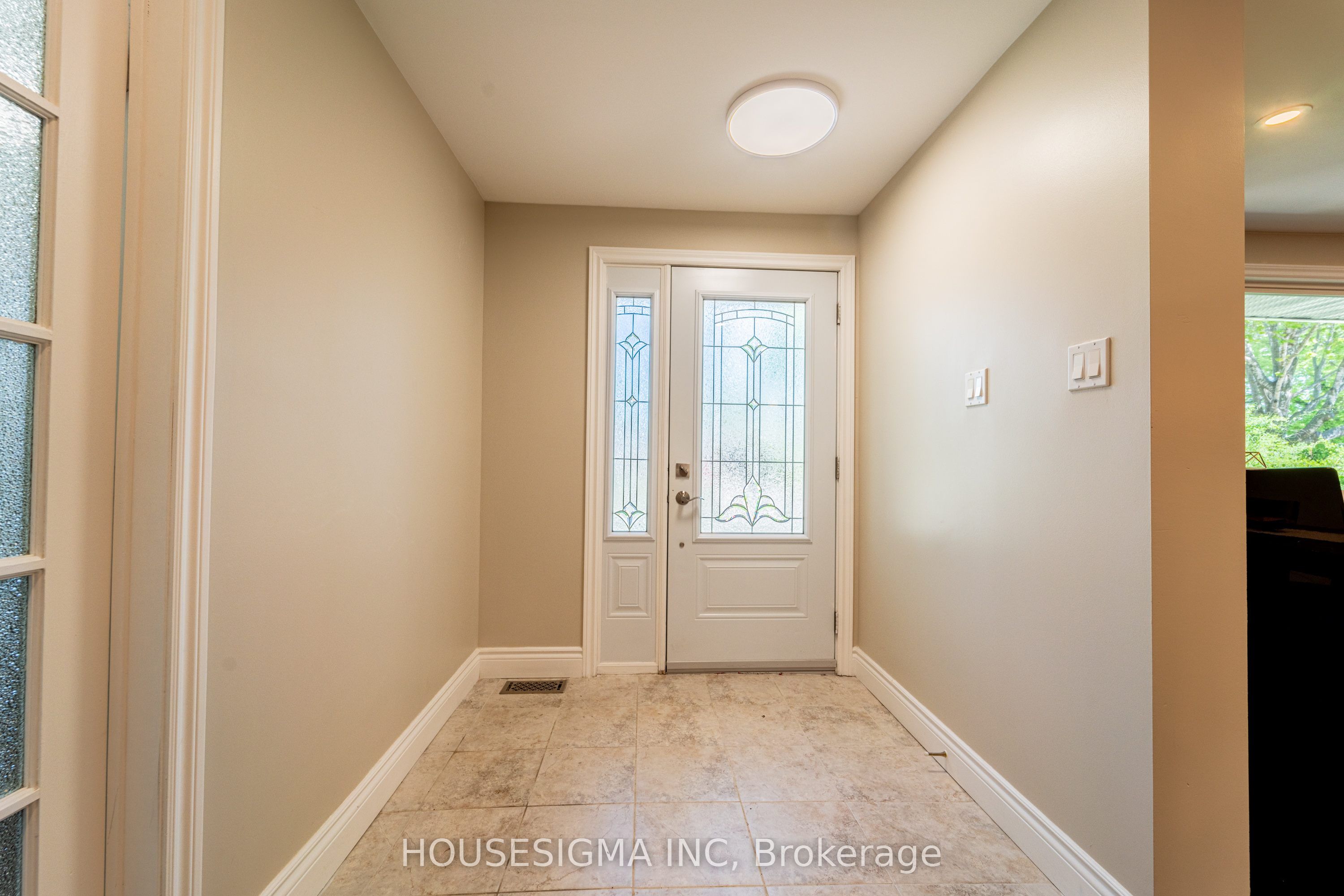 Additional image 3 of 2032 Kings Grove Crescent, Ottawa, ON, K1J 6G1