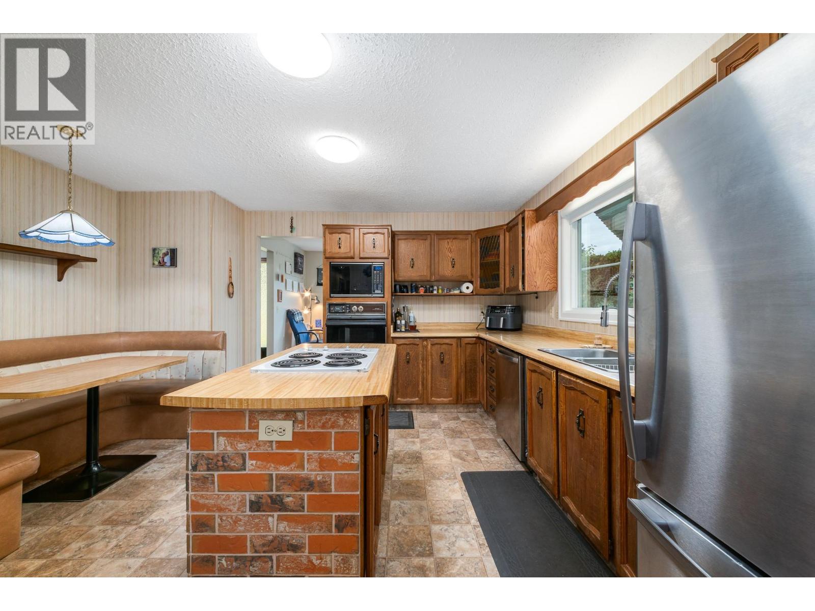 Additional image 5 of 700 Richards Road, Kelowna, BC, V1X2X6