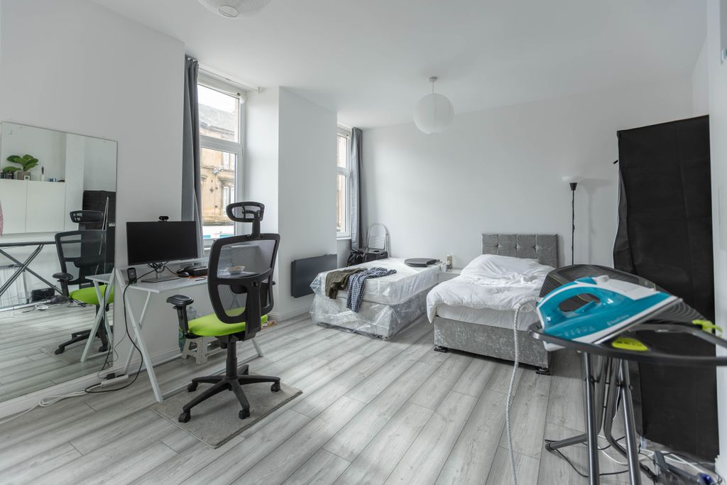 Additional image 2 of 1 bed flat for saleDunlop Street, Renfrew PA4