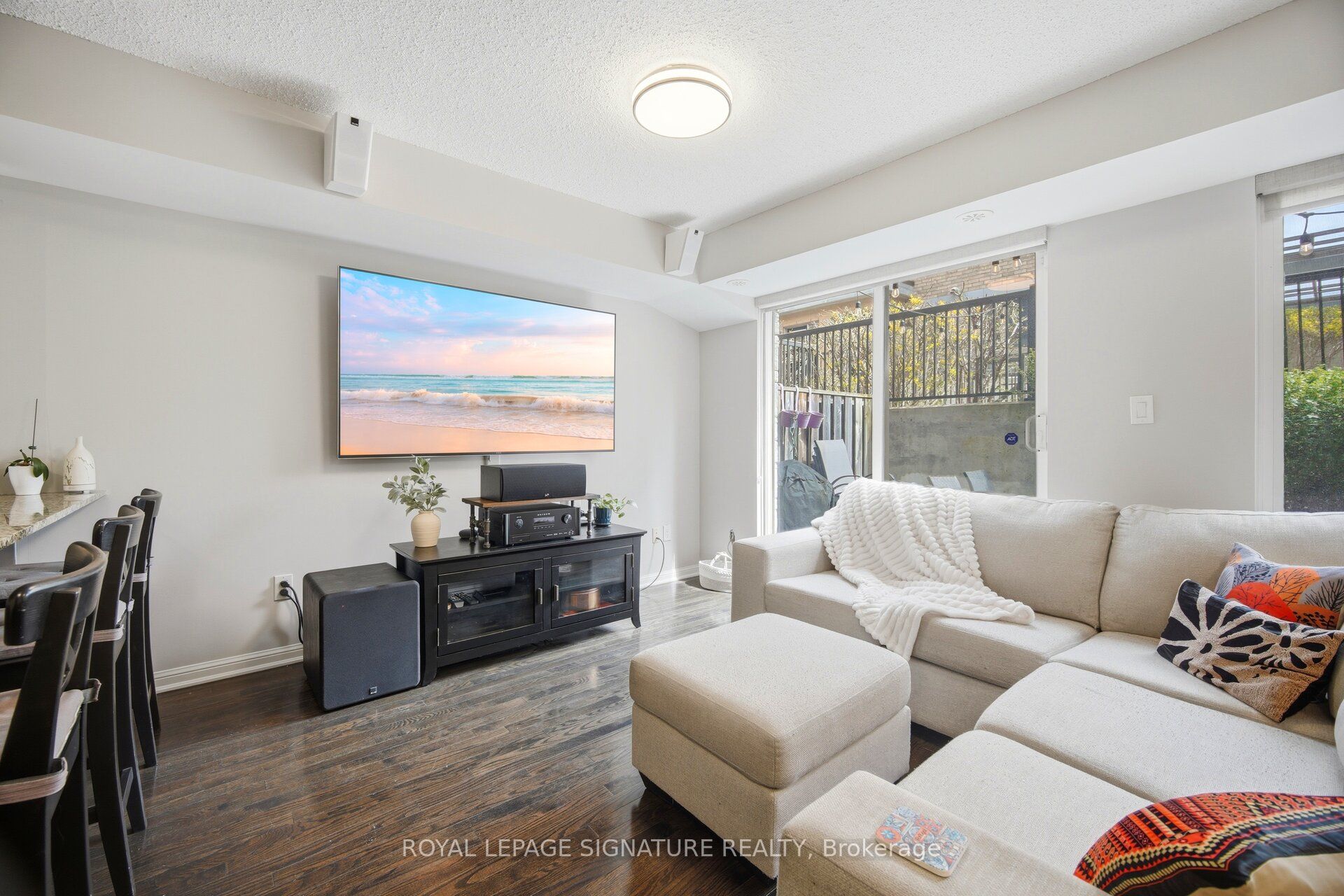162-8 Foundry Avenue, Toronto, ON, M6H 0A5 photo 5